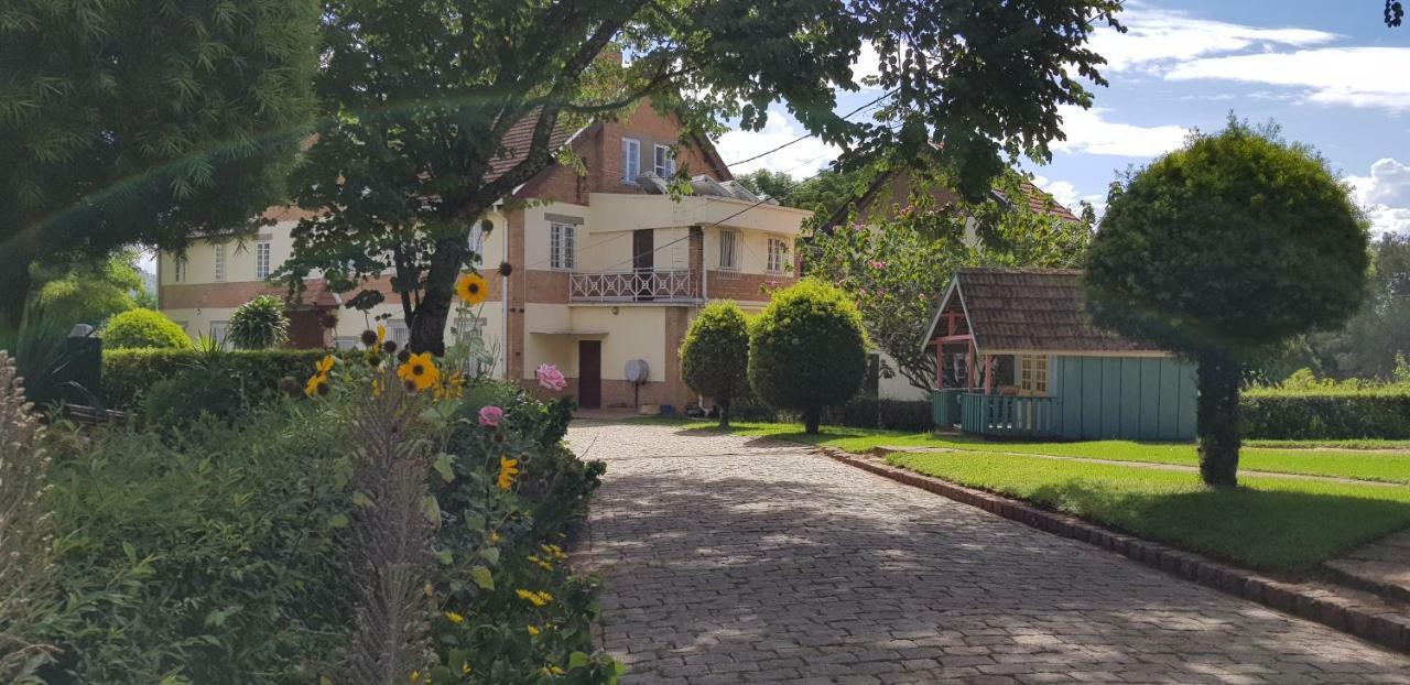 Hotel Lovasoa 4C Antsirabe Zewnętrze zdjęcie