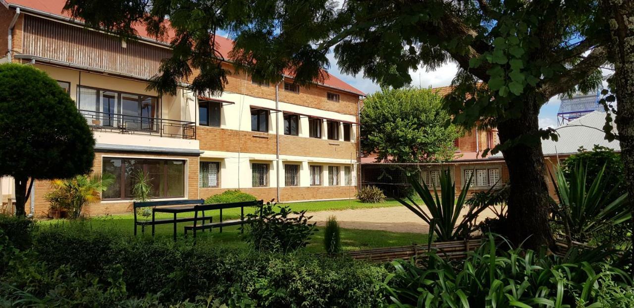 Hotel Lovasoa 4C Antsirabe Zewnętrze zdjęcie