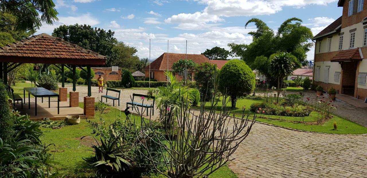 Hotel Lovasoa 4C Antsirabe Zewnętrze zdjęcie